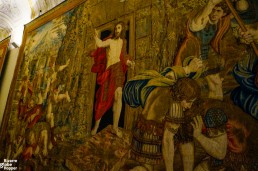 Jesus with optical illusion in Vatican Museum's Gallery of Tapestries