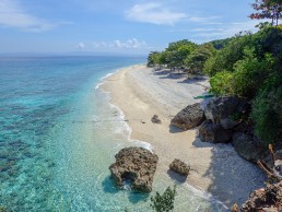 Would you like to spend honeymoon at this paradise beach in Cebu, Philippines?